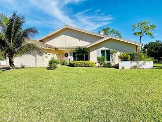 9968 Ortega LN, Bonita Springs, FL 34135