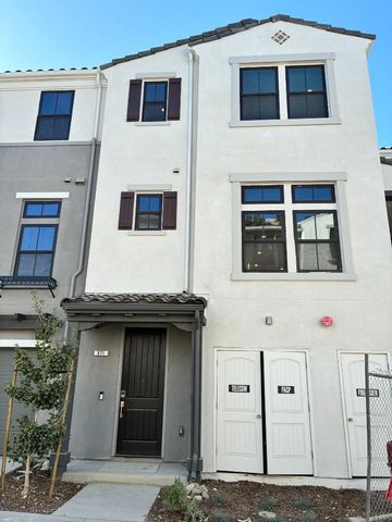 571 Ames Alley, Mountain View, CA 94040