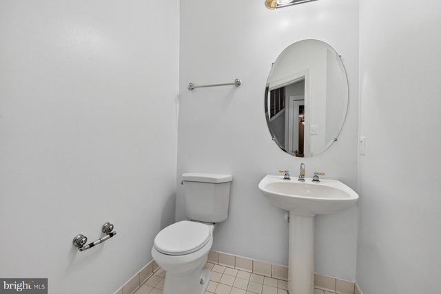 10106 BARTLEY WAY, Lanham, MD 20706