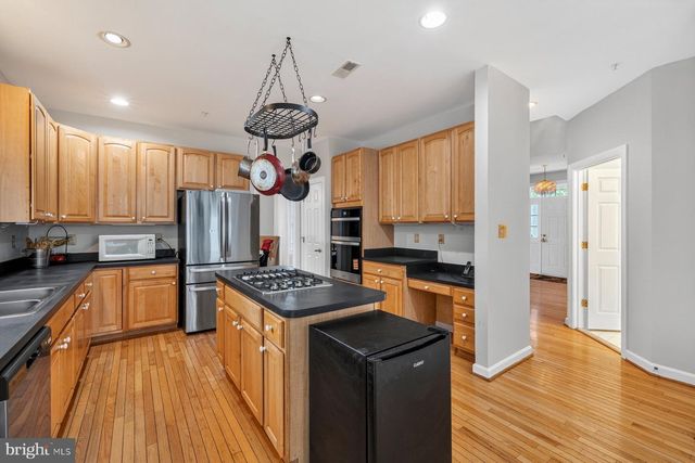 10106 BARTLEY WAY, Lanham, MD 20706