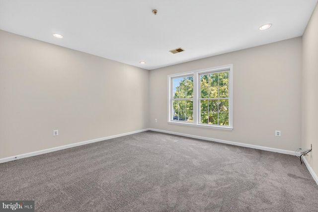 10106 BARTLEY WAY, Lanham, MD 20706