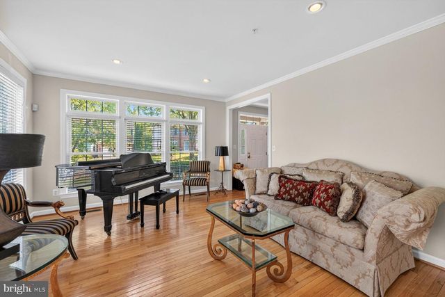 10106 BARTLEY WAY, Lanham, MD 20706