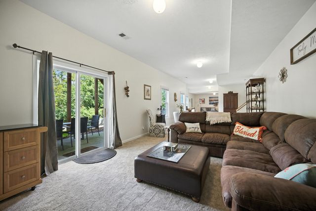 1166 Devane Lane, Frankfort, KY 40601