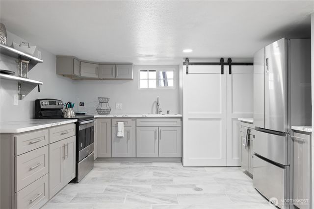 1337 Coal Creek Road, Longview, WA 98632
