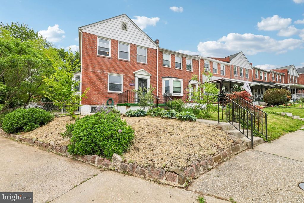 Image 2 of property listing at 3201 DORITHAN RD, Baltimore, MD 21215