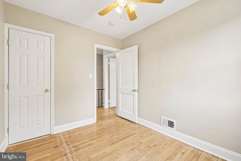Image 23 of property listing at 3201 DORITHAN RD, Baltimore, MD 21215