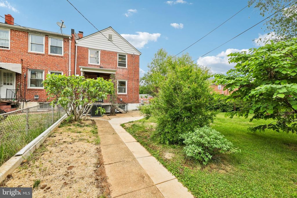 Image 39 of property listing at 3201 DORITHAN RD, Baltimore, MD 21215