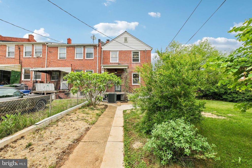 Image 40 of property listing at 3201 DORITHAN RD, Baltimore, MD 21215