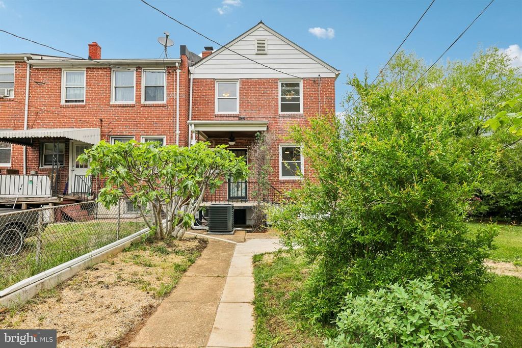 Image 41 of property listing at 3201 DORITHAN RD, Baltimore, MD 21215