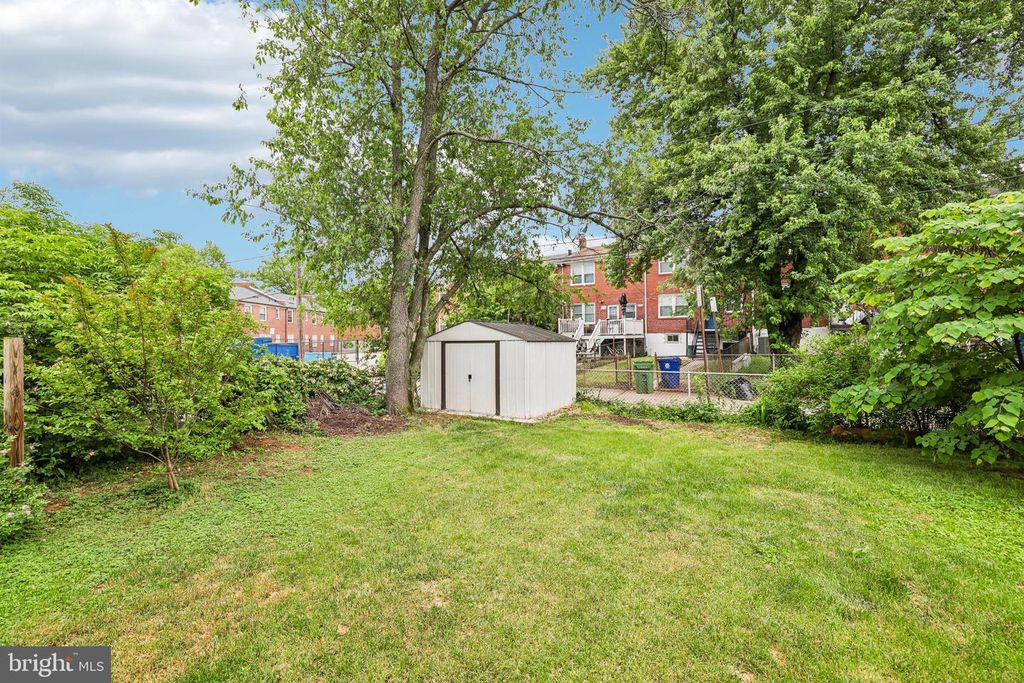 Image 45 of property listing at 3201 DORITHAN RD, Baltimore, MD 21215