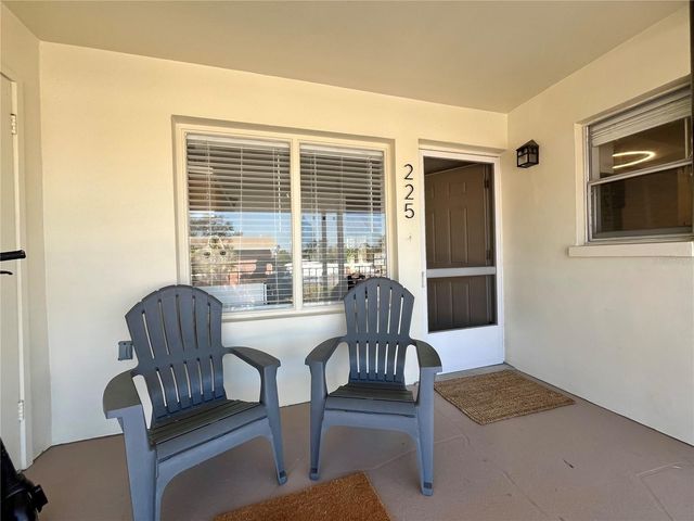 4510 OVERLOOK DRIVE NE 225, St Petersburg, FL 33703