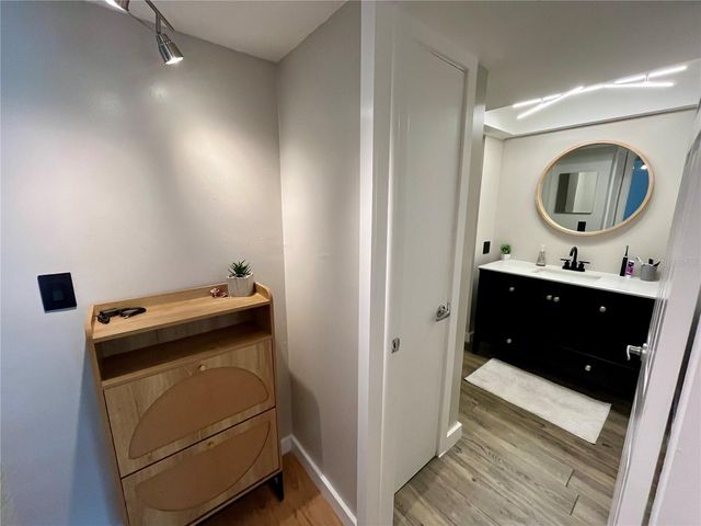 4510 OVERLOOK DRIVE NE 225, St Petersburg, FL 33703