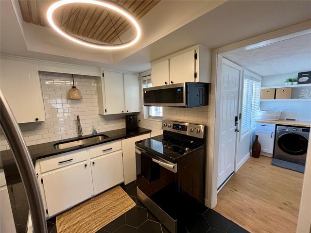 4510 OVERLOOK DRIVE NE 225, St Petersburg, FL 33703