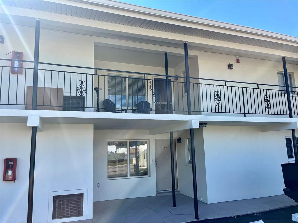 4510 OVERLOOK DRIVE NE 225, St Petersburg, FL 33703