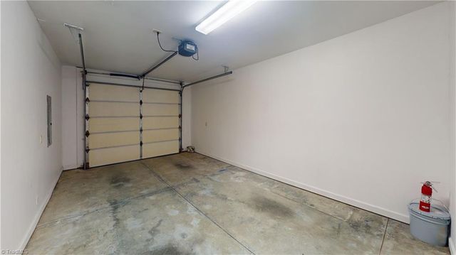 378 Summergate Drive, Winston-salem, NC 27103