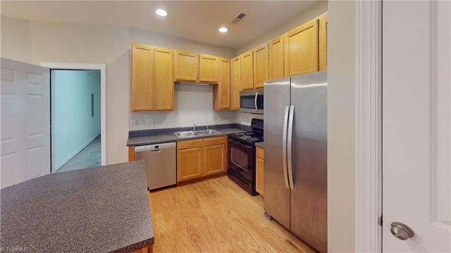 378 Summergate Drive, Winston-salem, NC 27103