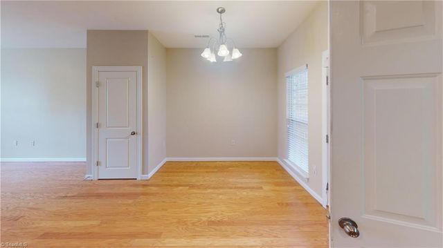 378 Summergate Drive, Winston-salem, NC 27103