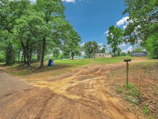 1949 County Road 2717, Alto, TX 75925