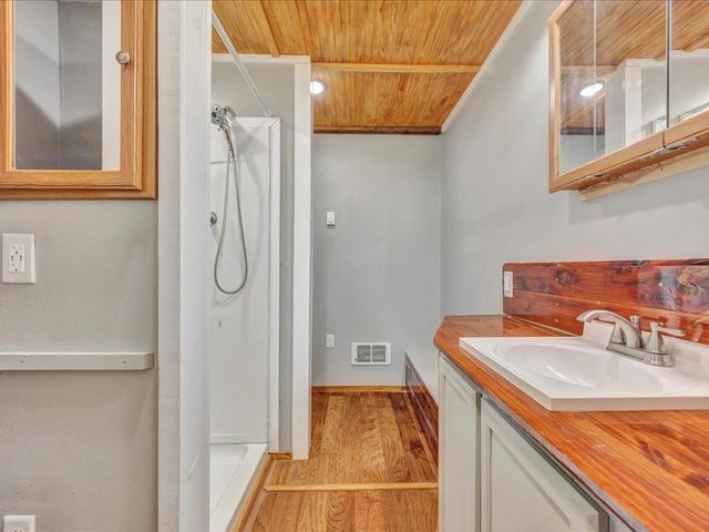 1949 County Road 2717, Alto, TX 75925