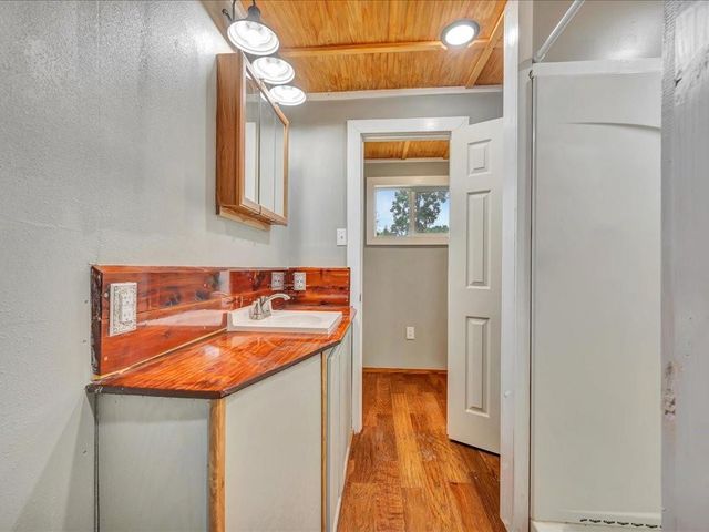 1949 County Road 2717, Alto, TX 75925