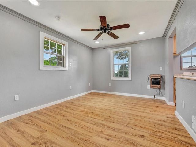 1949 County Road 2717, Alto, TX 75925