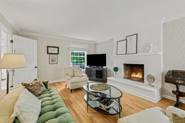 629 Scarborough Road, Briarcliff Manor, NY 10510