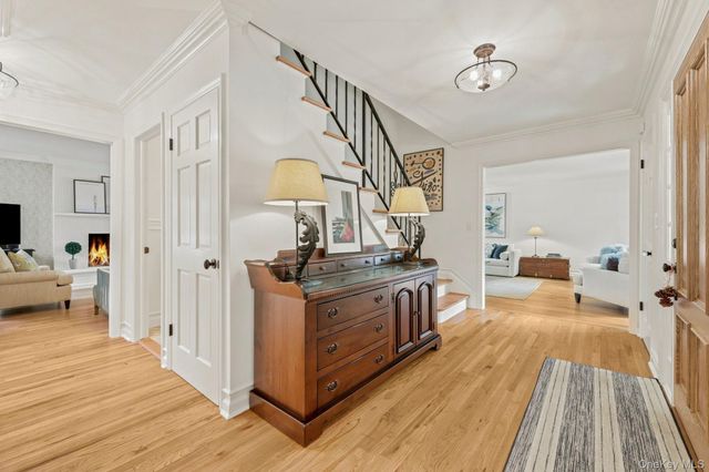 629 Scarborough Road, Briarcliff Manor, NY 10510