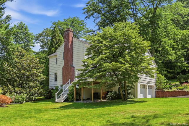 629 Scarborough Road, Briarcliff Manor, NY 10510