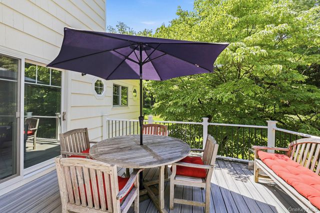 629 Scarborough Road, Briarcliff Manor, NY 10510