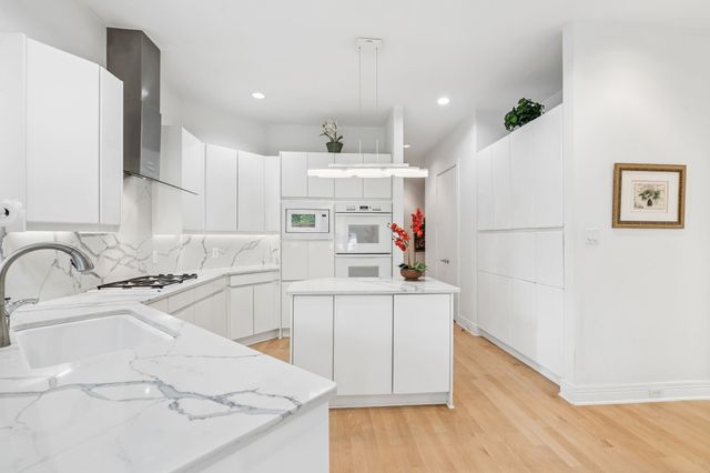 18736 Wainsborough Lane, Dallas, TX 75287