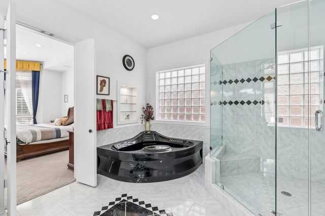 18736 Wainsborough Lane, Dallas, TX 75287