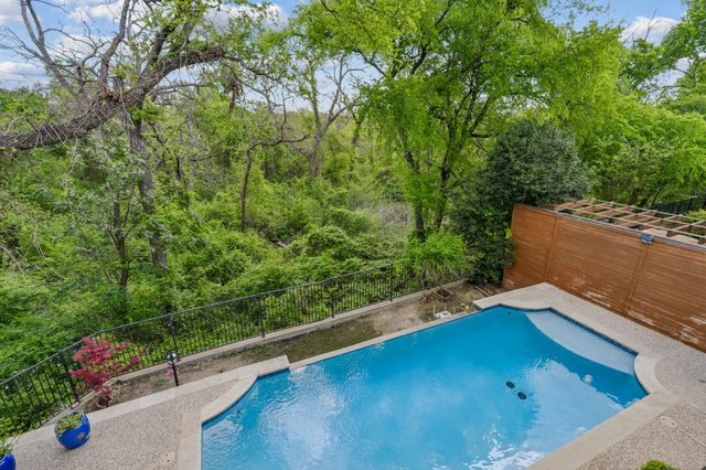 18736 Wainsborough Lane, Dallas, TX 75287