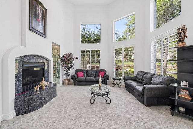 18736 Wainsborough Lane, Dallas, TX 75287