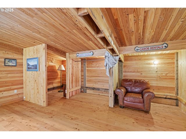 51256 SALMON GULCH Rd, Myrtle Point, OR 97458