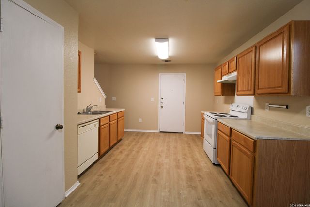 8314 Steep Valley, Converse, TX 78109