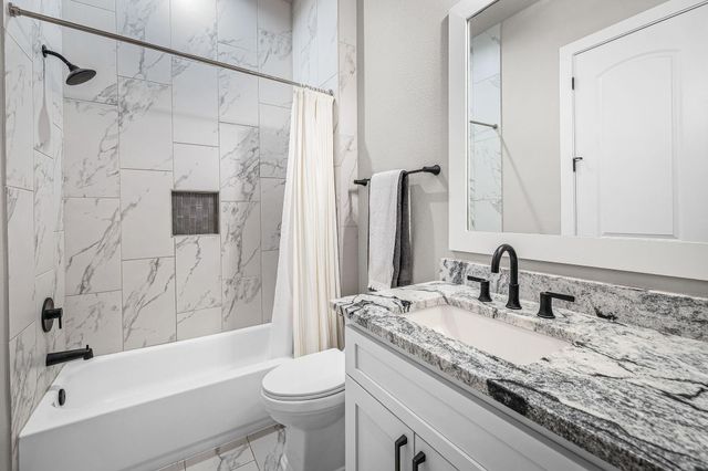 1326 Via Principale, New Braunfels, TX 78132