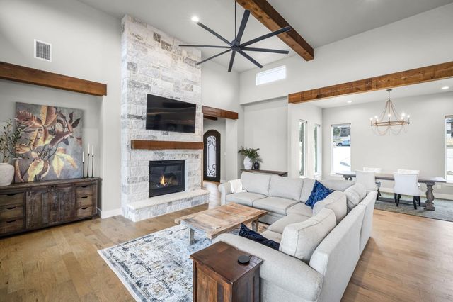 1326 Via Principale, New Braunfels, TX 78132