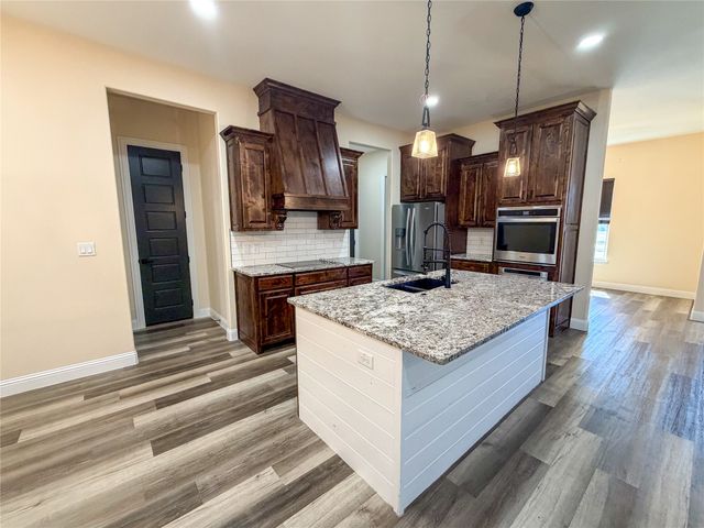 1290 County Road 2175, Decatur, TX 76234