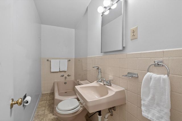 2700 Niles Road, Saint Joseph, MI 49085