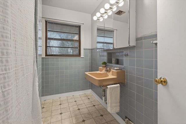 2700 Niles Road, Saint Joseph, MI 49085