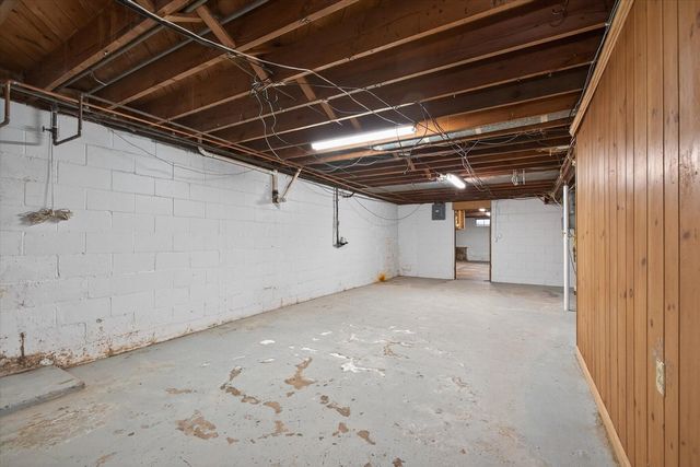 2700 Niles Road, Saint Joseph, MI 49085