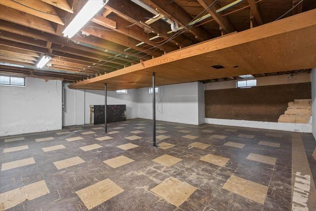 2700 Niles Road, Saint Joseph, MI 49085