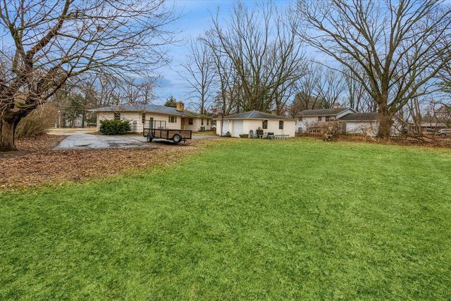 2700 Niles Road, Saint Joseph, MI 49085