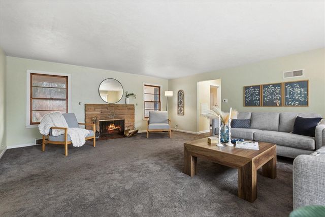 2700 Niles Road, Saint Joseph, MI 49085