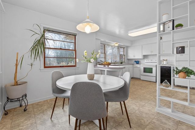 2700 Niles Road, Saint Joseph, MI 49085