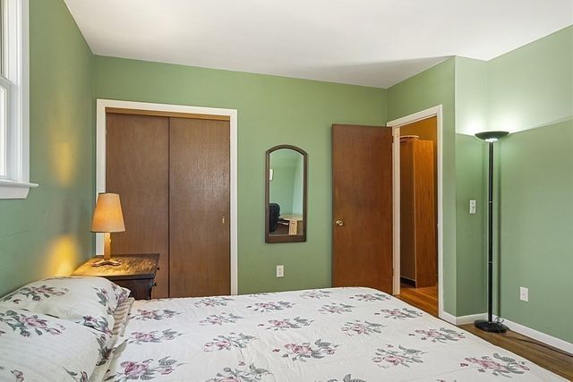 71 Bemis Rd, Holyoke, MA 01040