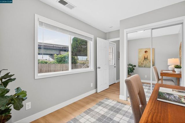 2520 Chanslor Ave, Richmond, CA 94804