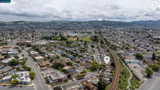 2520 Chanslor Ave, Richmond, CA 94804