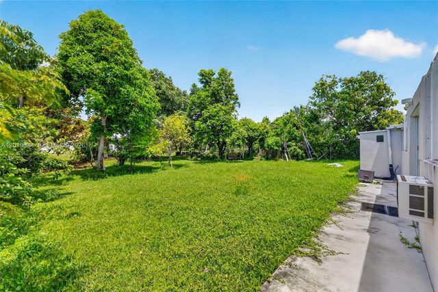 3462 Harness Circle, Wellington, FL 33449
