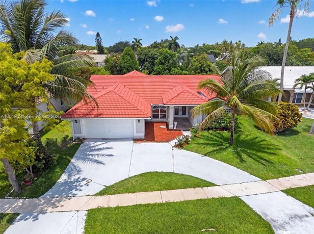 3462 Harness Circle, Wellington, FL 33449